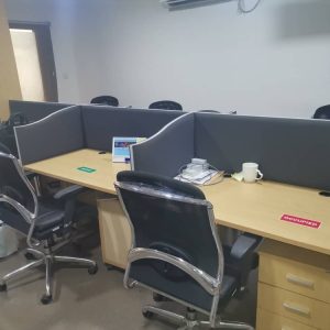 Portable 6 seater workstations