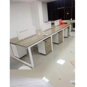 Simple 6 Person workstation with demarcation