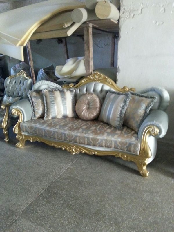 Royal Sofa - Image 3