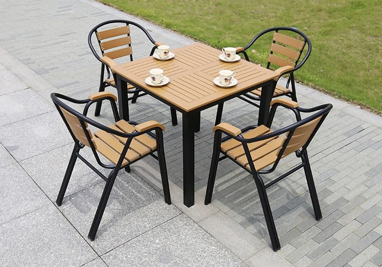 4 Seater Club Table and chair Set - Image 2